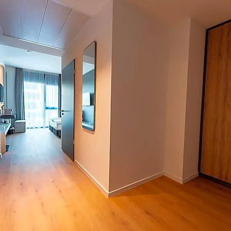 Frames Gmbh