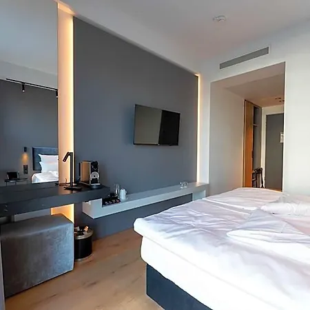 Hotell Frames Gmbh